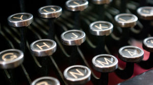 Knappar på en gammeldags skrivmaskin