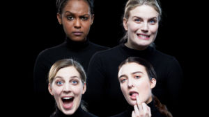 Fyra kvinnoansikten mot svart bakgrund med olika ansiktsuttryck.