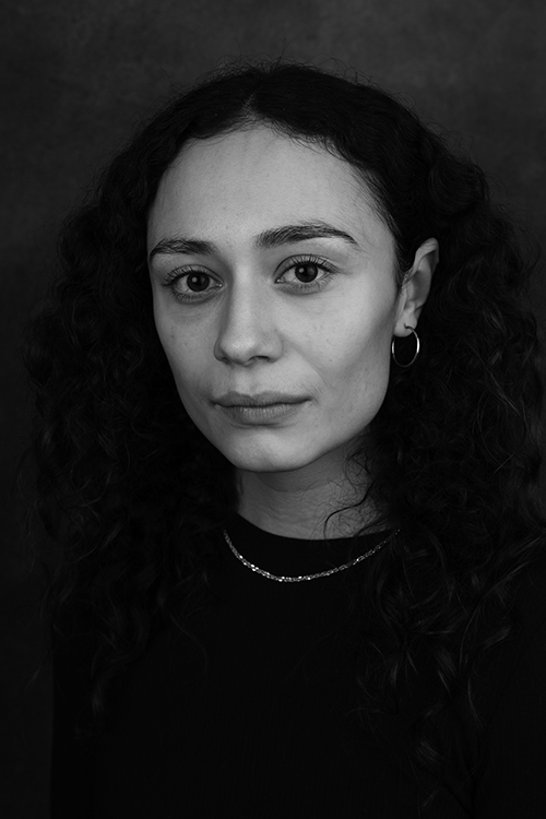 svartvitt porträtt på Carita Ivanova