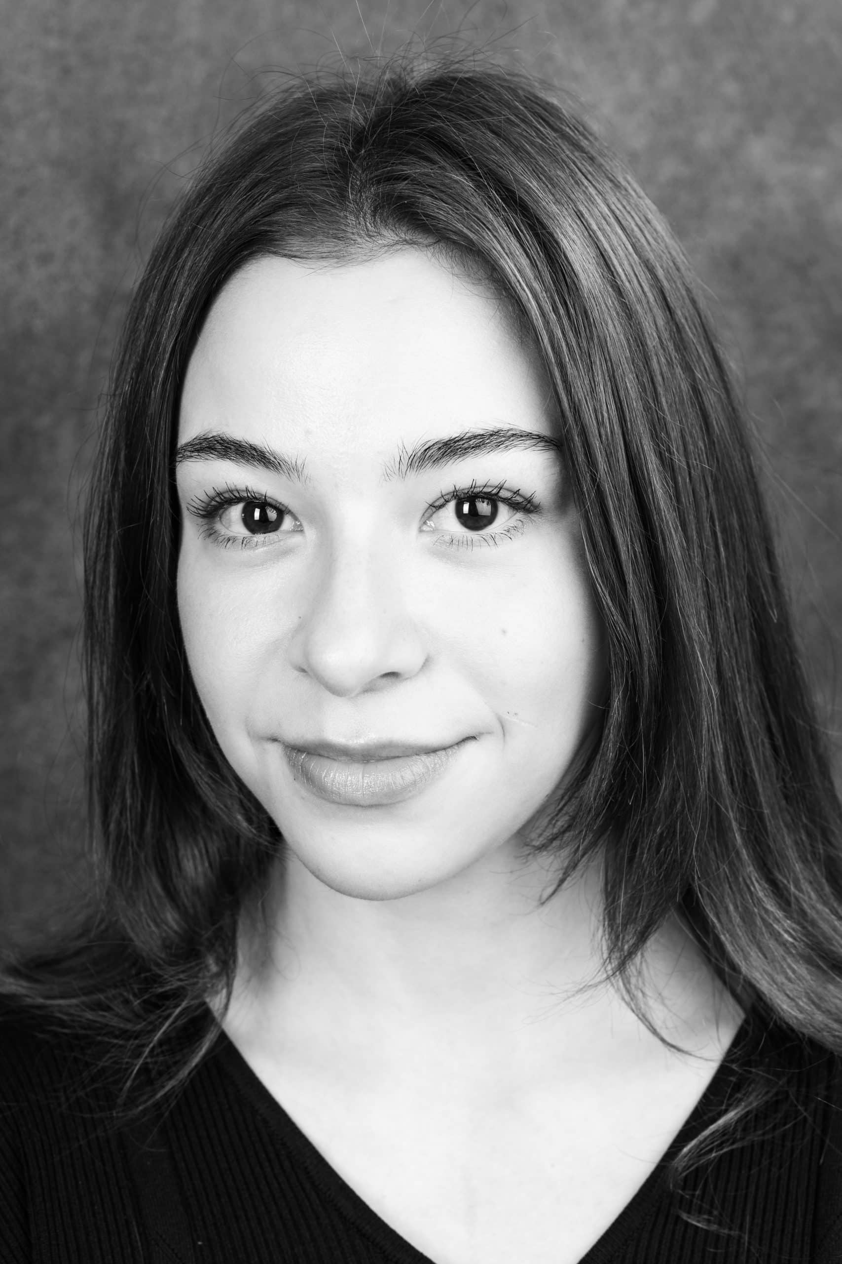 svartvitt porträtt på Mimmi Cyon foto Pontus Eklund